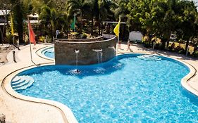 Patio Buendia Farm Resort And Events Place